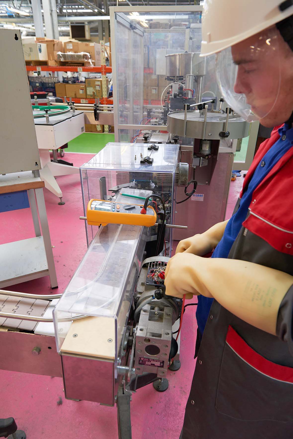 Etudiant sur une machine